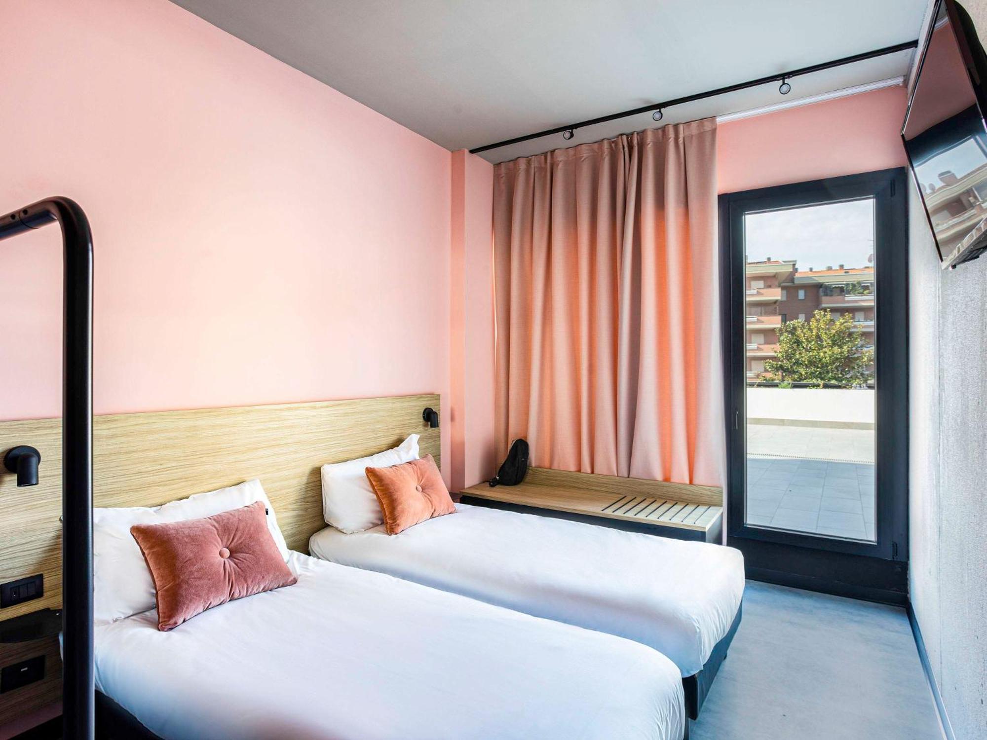 Hotel Ibis Styles Roma Aurelia Exterior foto